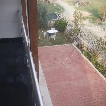 Living House Taytan