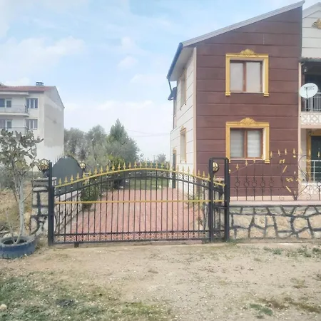 Living House Villa *